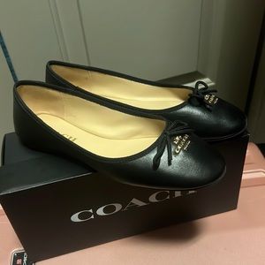 Coach flats